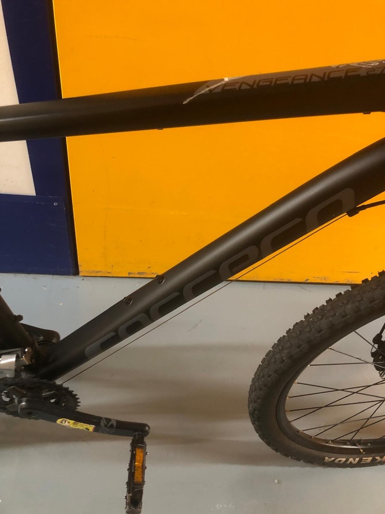 Bermondsey Storage auction IB-8891