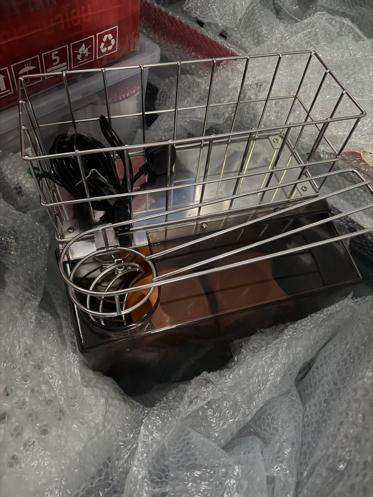 Chiswick Self storage auction IB-4590