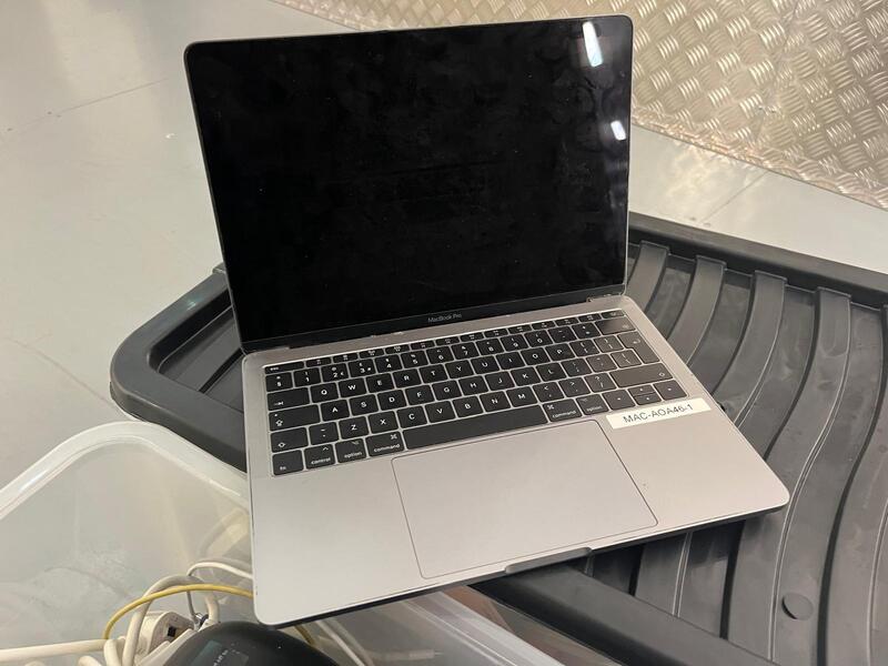 Chester Storage Unit auction IB-3735