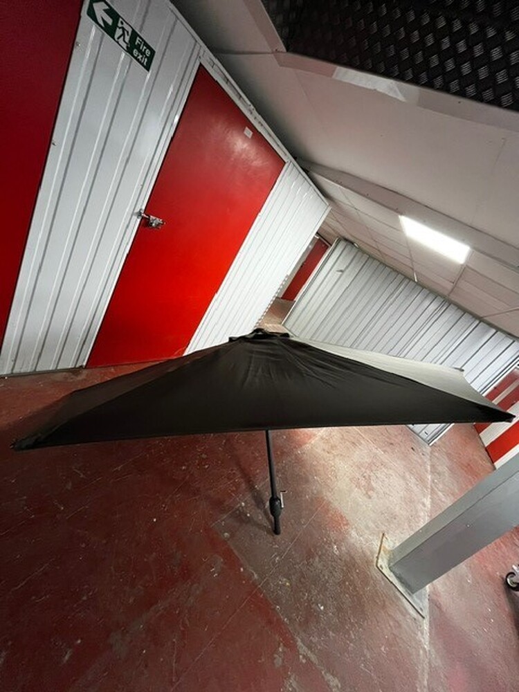 Self Storage Tameside  Self storage unit auction IB-2451 33