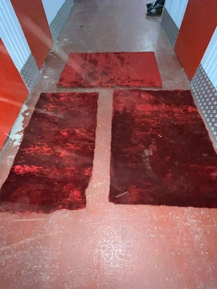 Self Storage Tameside  Self storage unit auction IB-2451