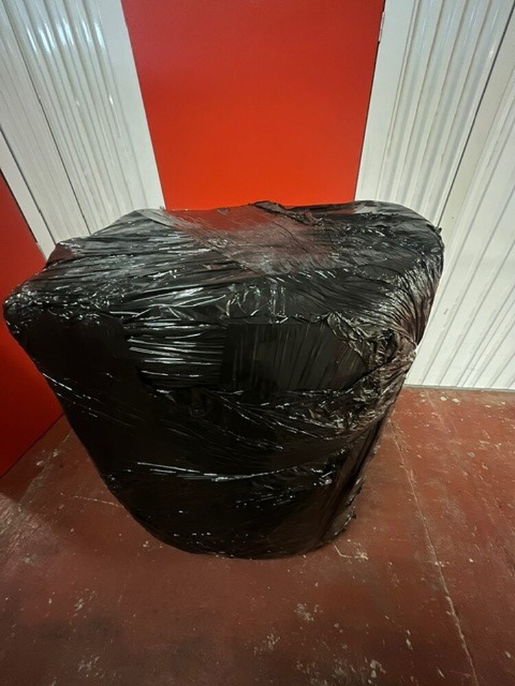 Self Storage Tameside  Storage auction IB-2451