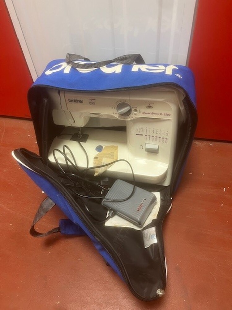 Self Storage Tameside  Self storage auction IB-4133