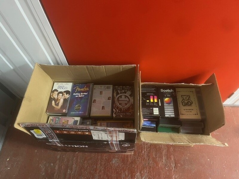 Self Storage Tameside  Self storage unit auction IB-4133