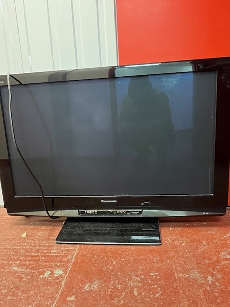 Self Storage Tameside  Self storage auction IB-4133