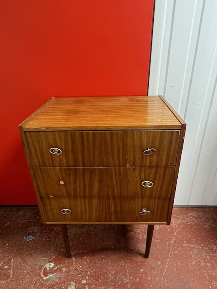 Self Storage Tameside  Self storage auction IB-4133