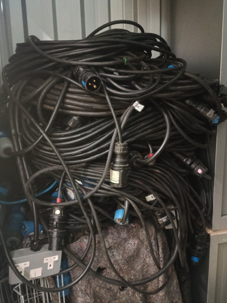 Stonehouse  Self storage auction IB-3431