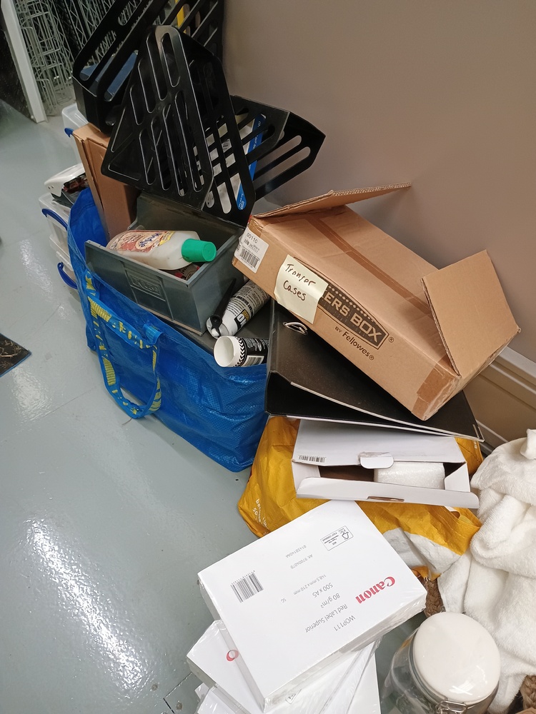 Stonehouse  storage facility unit auction IB-3431 46