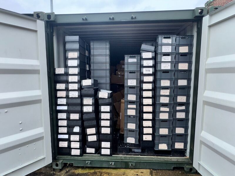 Littlehampton Storage auction IB-3634 10