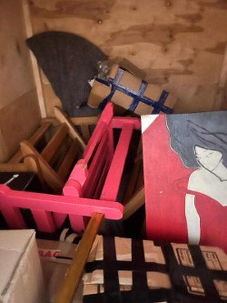 Rainham, Essex Storage auction IB-6840