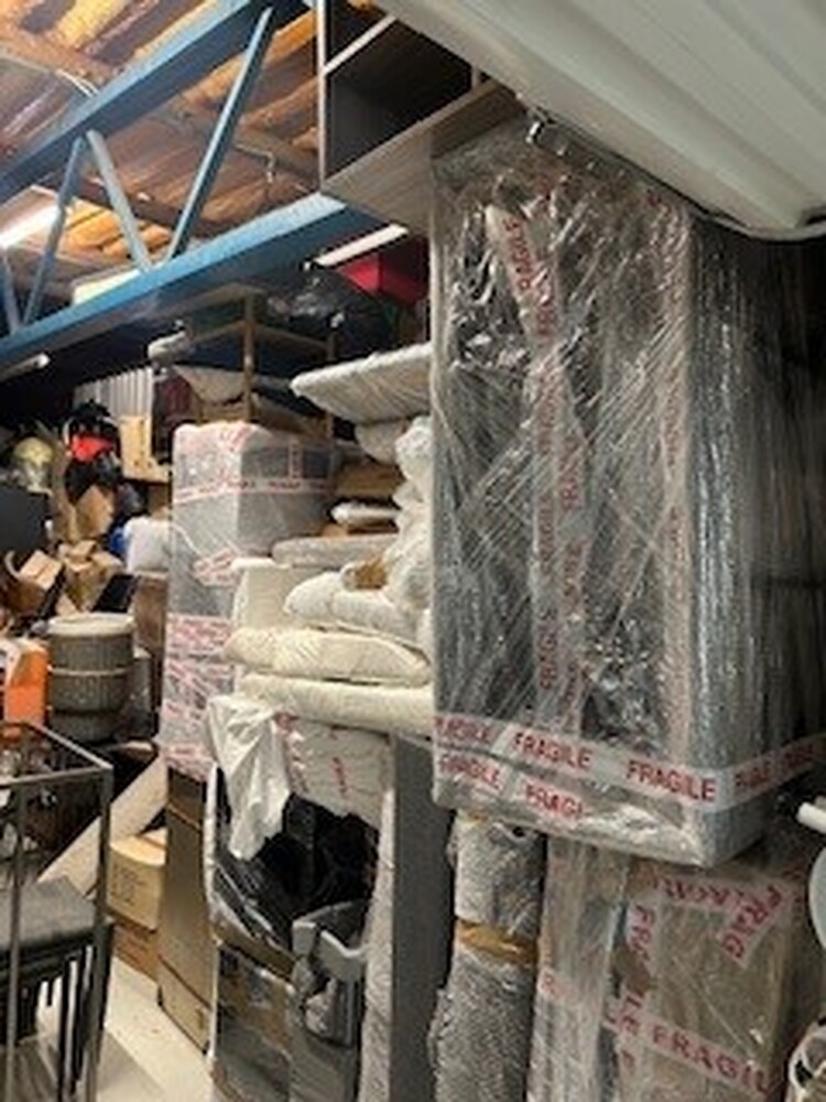 Chiswick Storage auction IB-3888