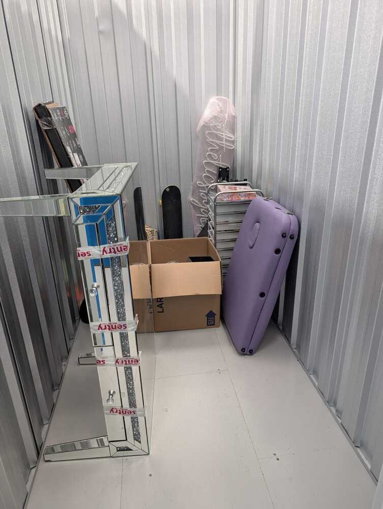 Bournemouth Storage Unit auction IB-8313