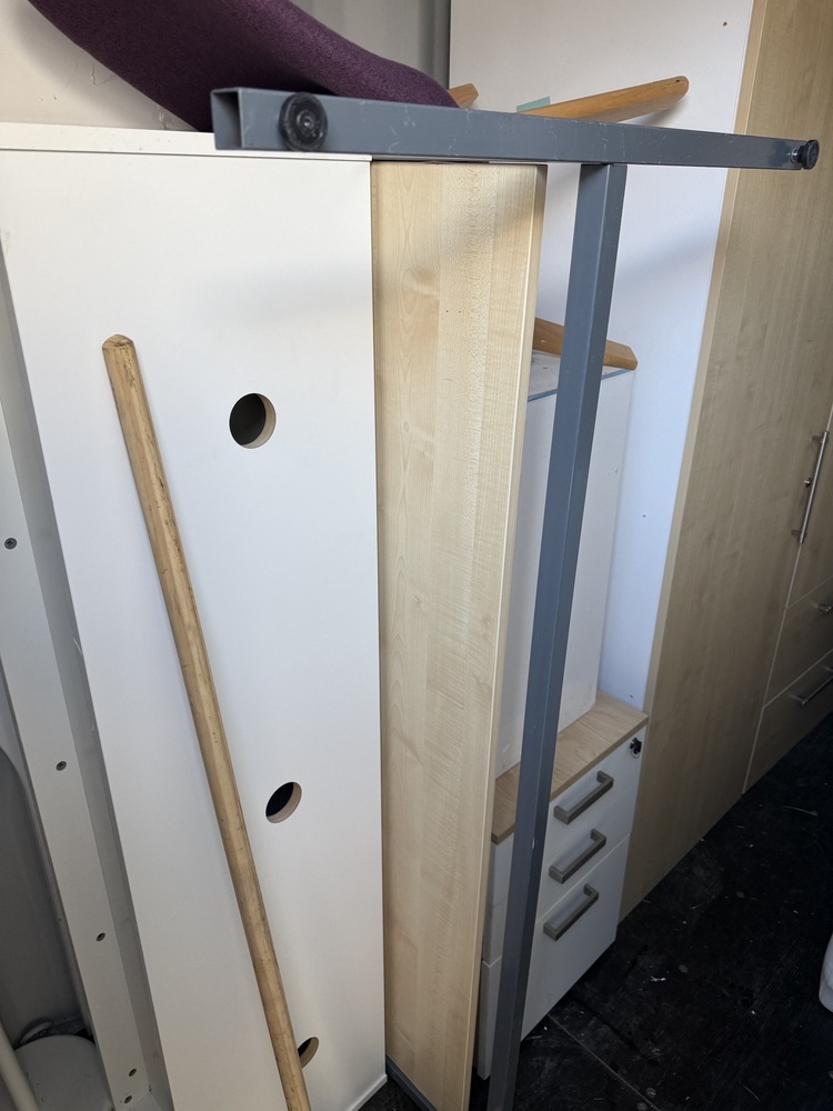 Aldershot Storage auction IB-6105