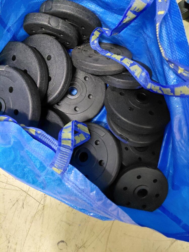 Milton Keynes Storage Unit auction IB-8439