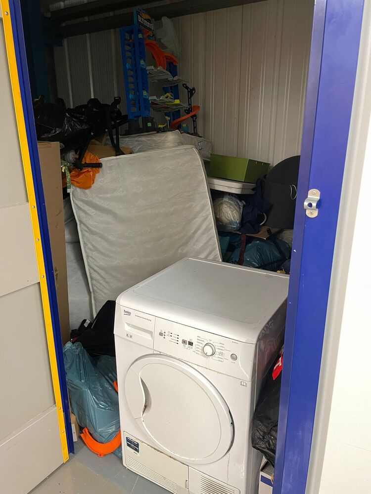 Burnley storage facility unit auction IB-7109