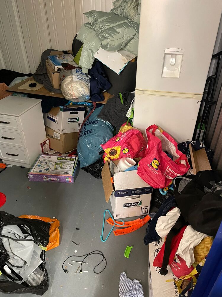 Burnley storage facility unit auction IB-7109 16