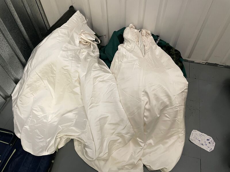 Burnley Self storage auction IB-5384