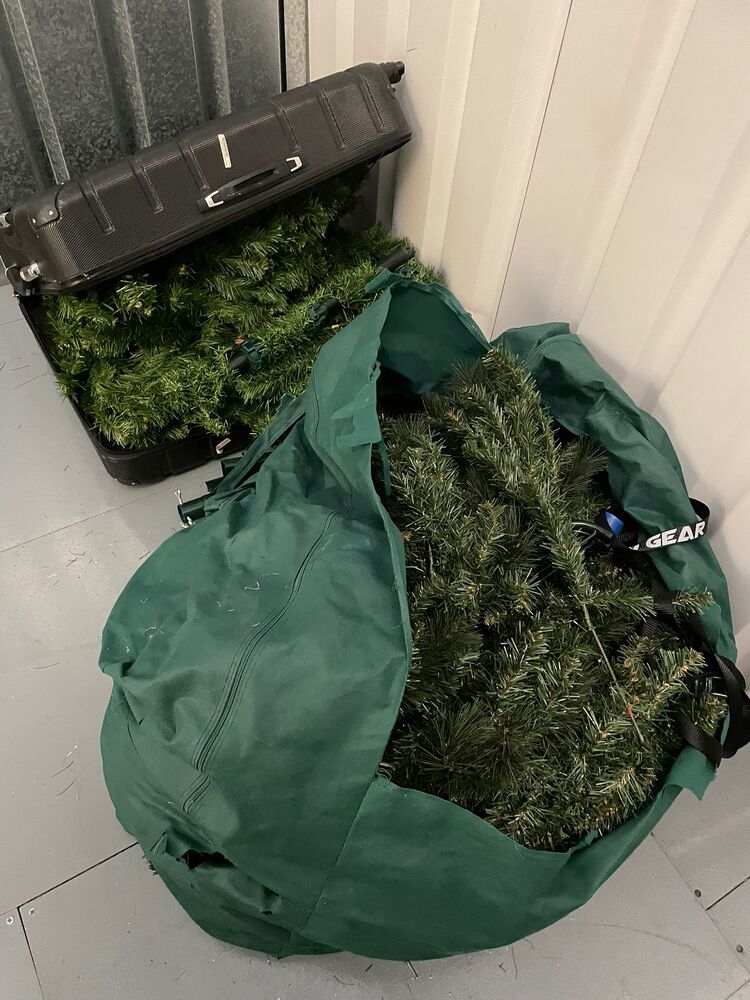 Burnley storage facility unit auction IB-5384 16