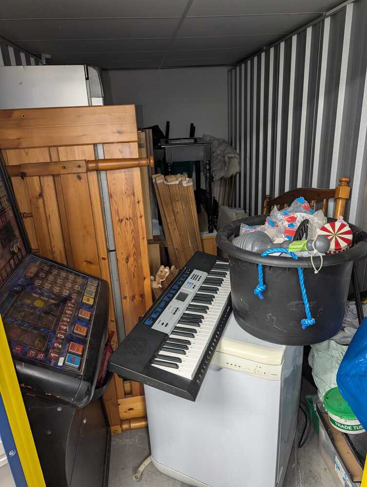 RUSHDEN Storage Facility auction IB-9940 11