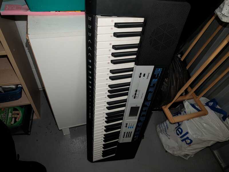 RUSHDEN Storage Unit auction IB-9940 12