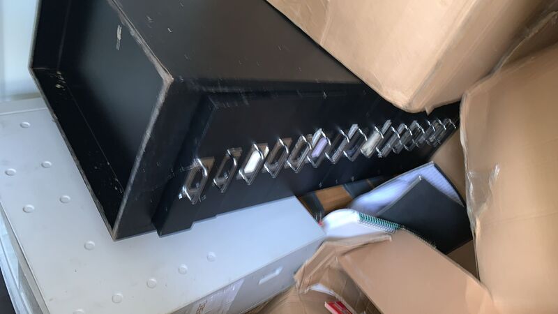 London - Ilford Storage auction IB-1028