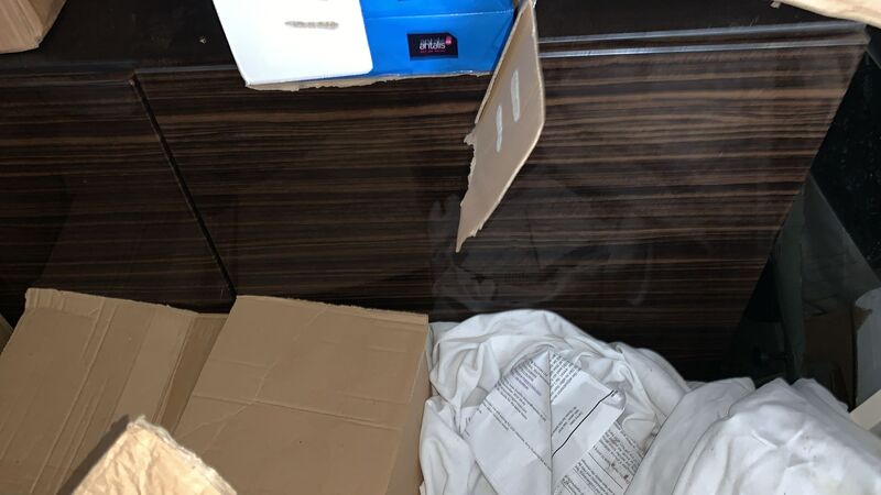 London - Ilford Self storage auction IB-1028