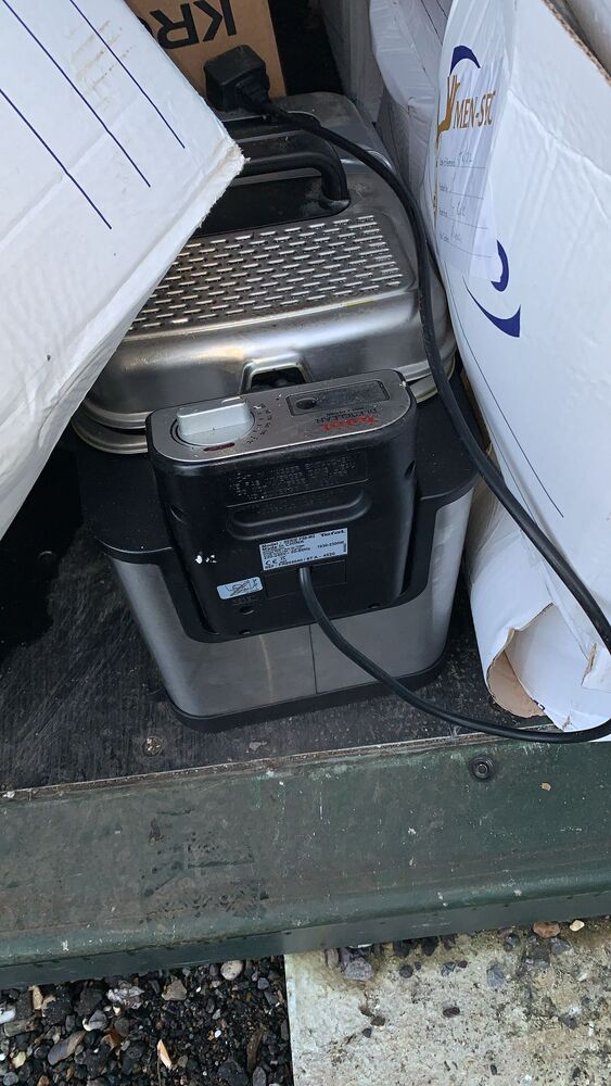 London - Ilford Self storage facility auction IB-1028