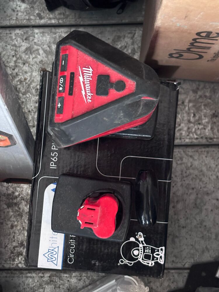 The Storage Team Leeds Self storage auction IB-6083