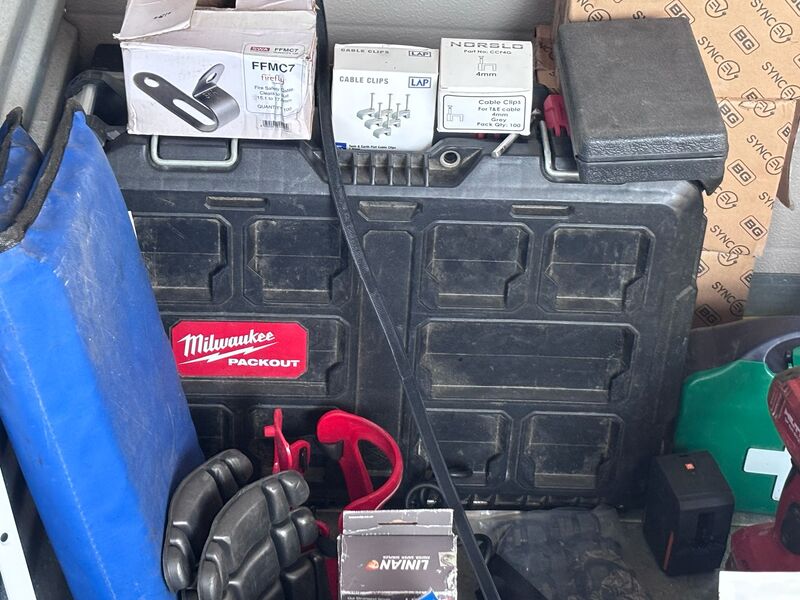 The Storage Team Leeds Storage Facility auction IB-6083 21