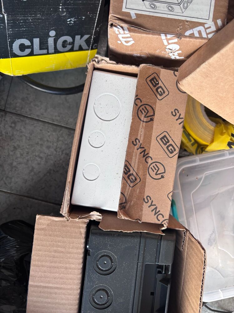 The Storage Team Leeds Self storage auction IB-6083 14