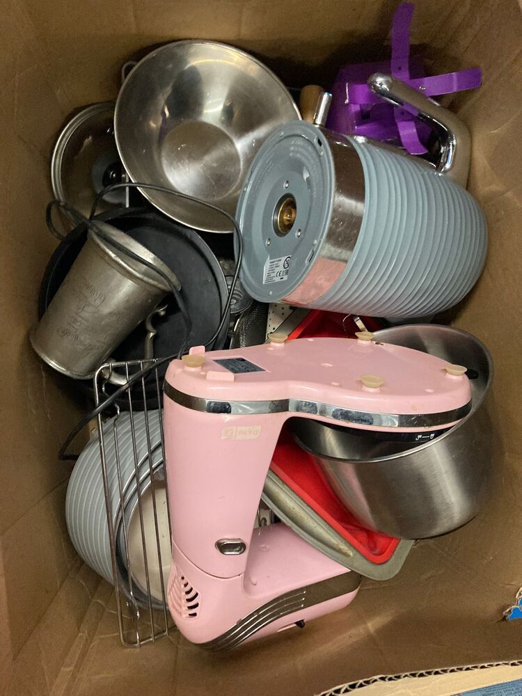 The Storage Team Leeds Storage Facility auction IB-7673 81