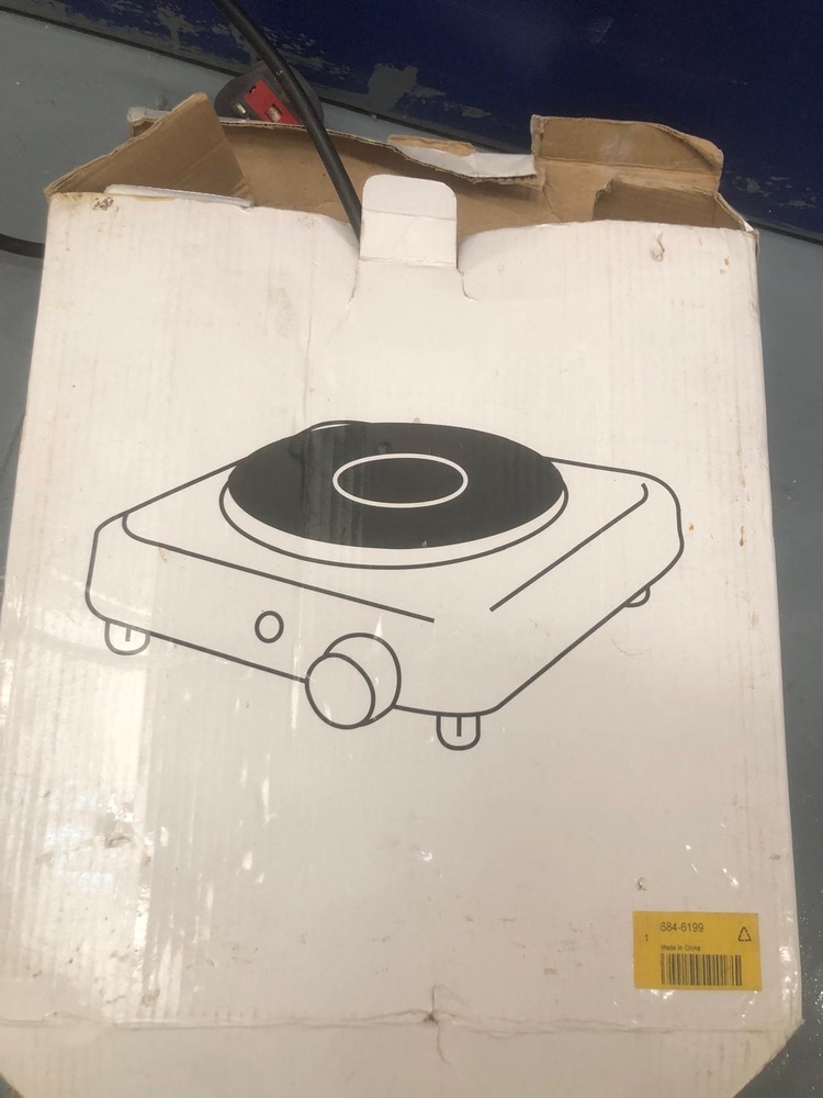 Staples Corner storage facility unit auction IB-5823