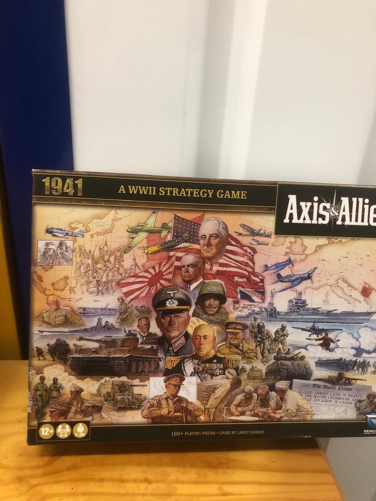 Staples Corner Storage auction IB-5823 20