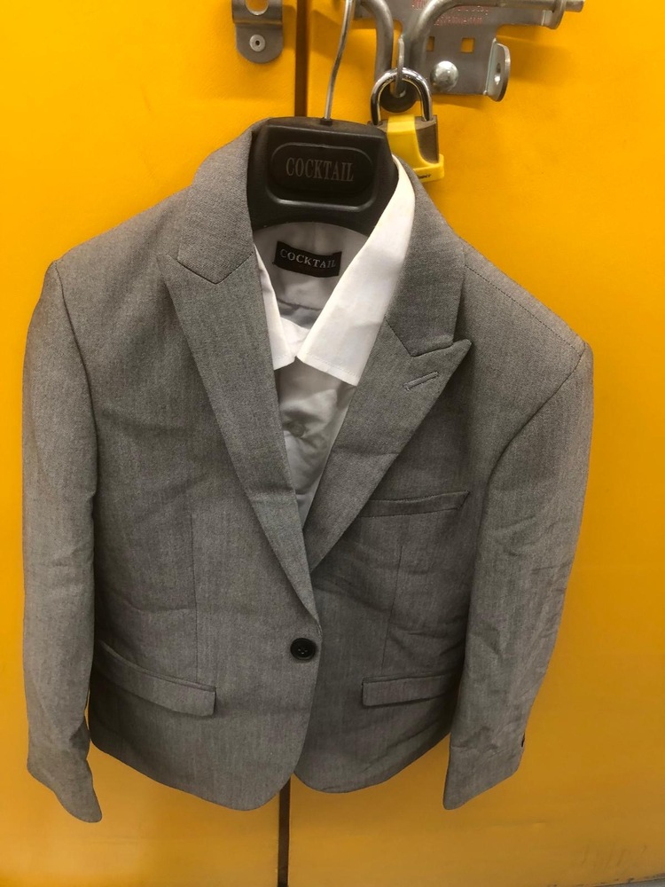 Staples Corner Storage Unit auction IB-5823 22