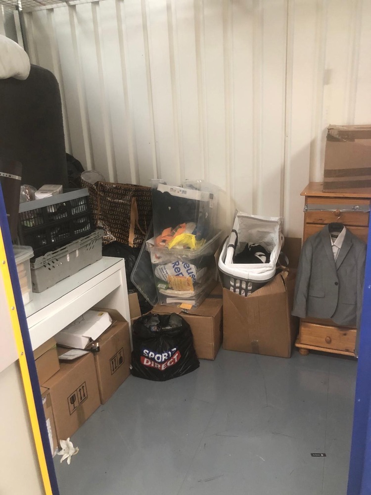 Staples Corner Storage auction IB-5823