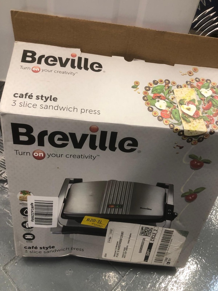 Edgware Self storage unit auction IB-3184