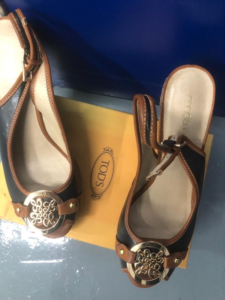 Edgware Storage Unit auction IB-1635