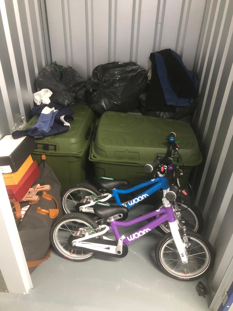 Edgware storage facility unit auction IB-1635