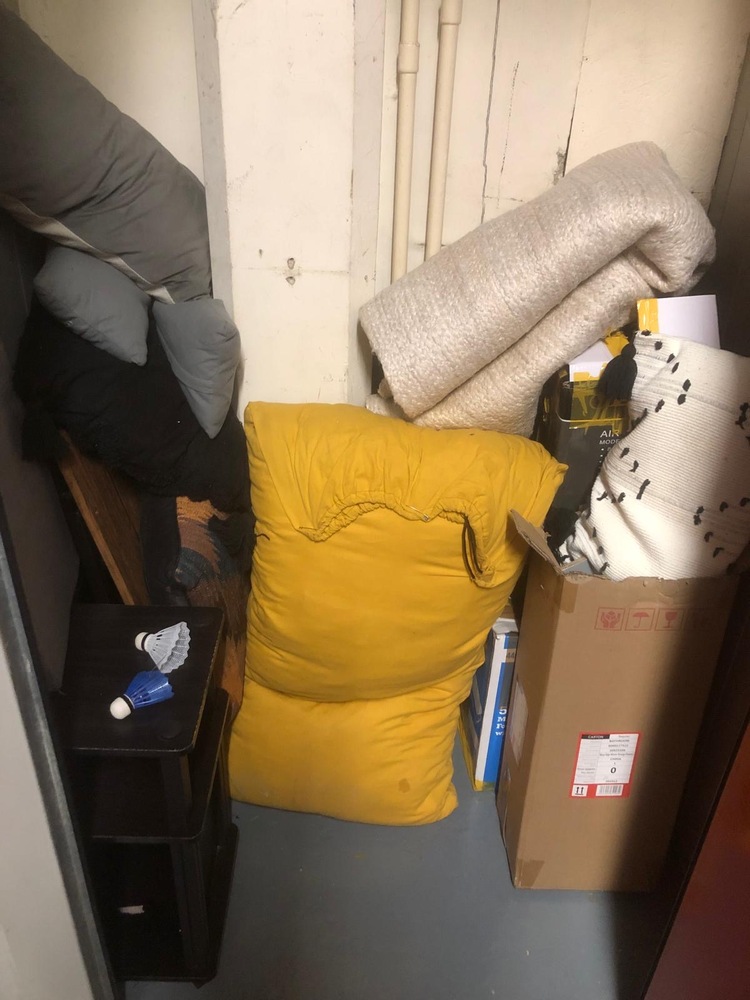 Holloway Rd Storage auction IB-8557 10