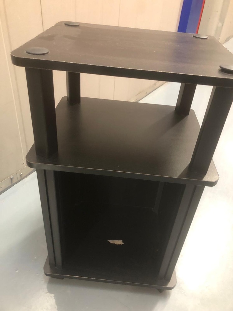 Holloway Rd Self storage unit auction IB-8557