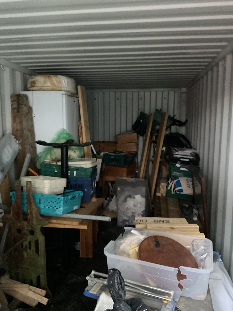 East Bay Storage Unit auction IB-2564