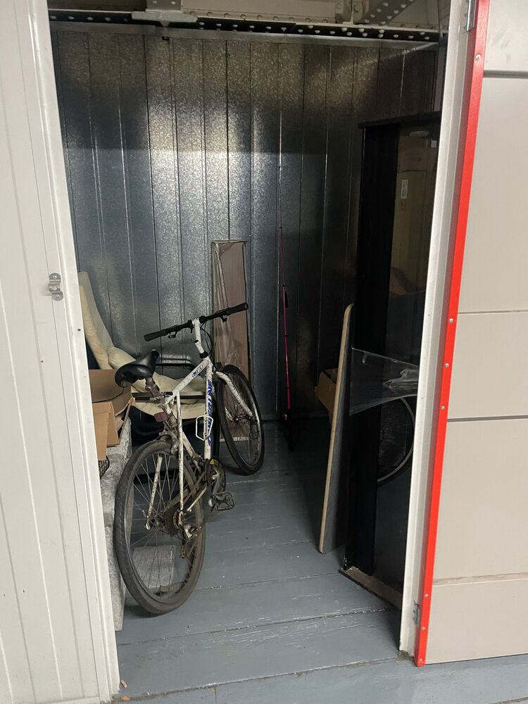 Stockport Bryant Self storage unit auction IB-6017