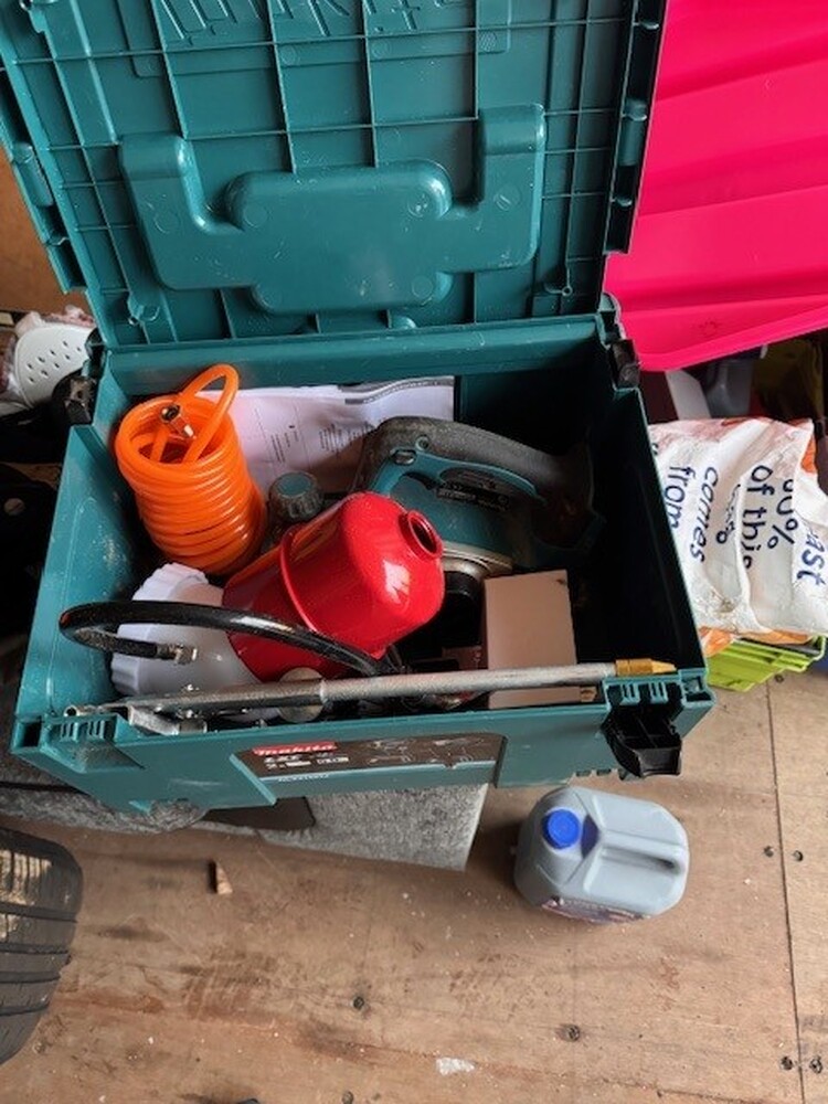 Westfield Self Storage Ltd Storage auction IB-1273