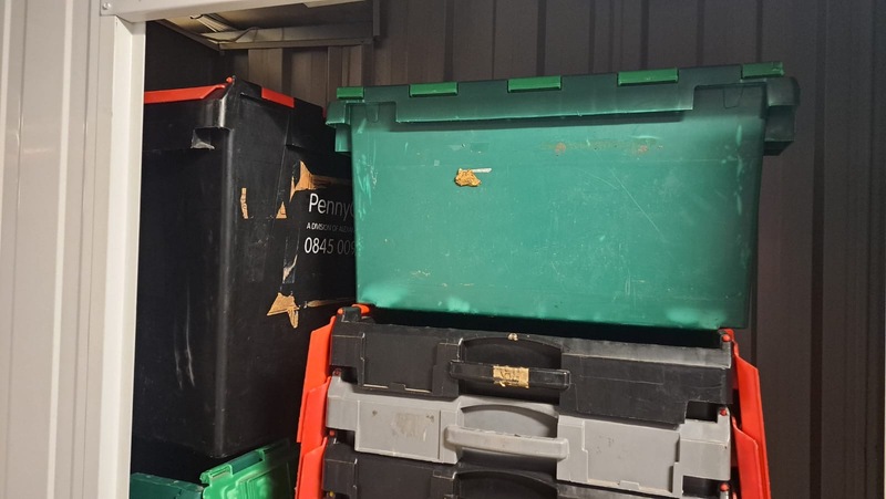 Wandsworth Storage auction IB-5618