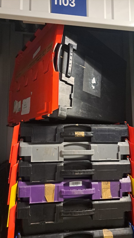 Wandsworth Storage auction IB-5618