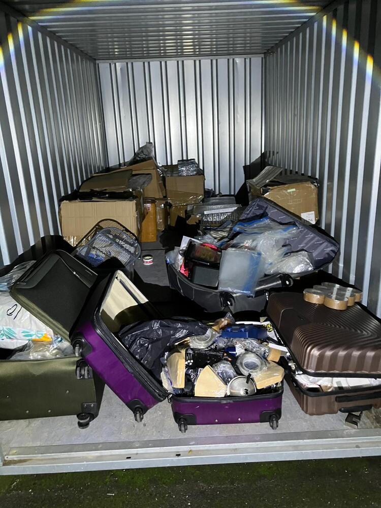 Storebox Stratford Storage Unit auction IB-8756