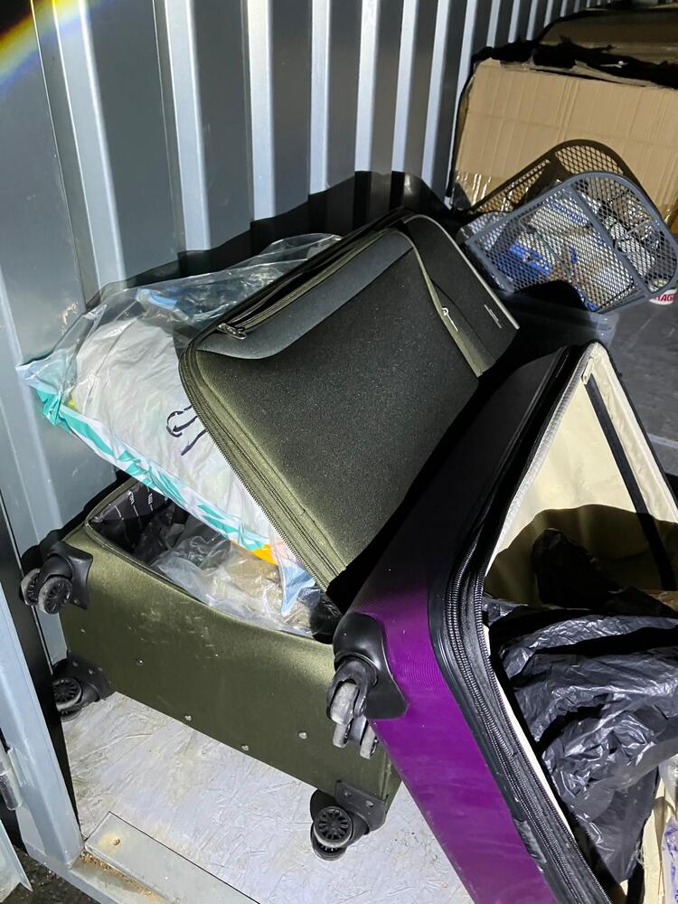 Storebox Stratford Storage auction IB-8756