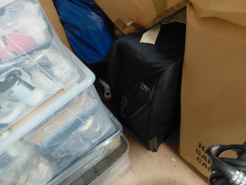 Milton Keynes Self storage auction IB-9199