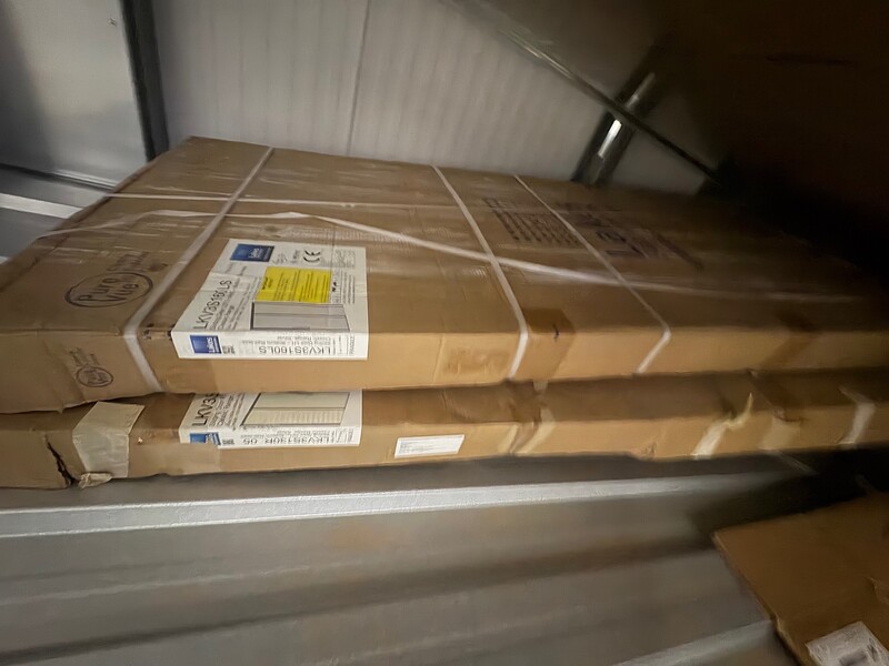 Storage King Heathrow Self storage unit auction IB-1230