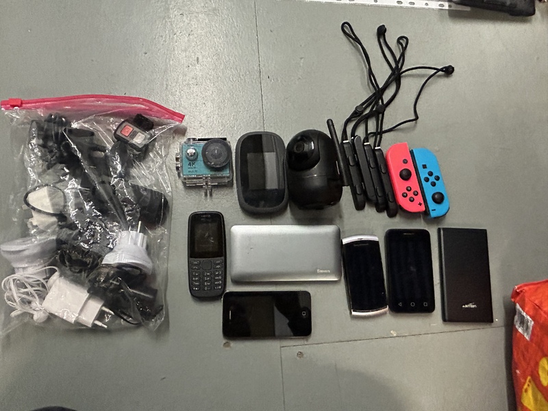 Orpington  Storage Unit auction IB-2433